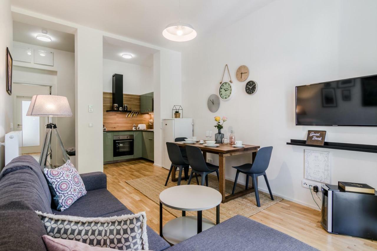 Zizkov Apt Prague By Michal&Friends מראה חיצוני תמונה